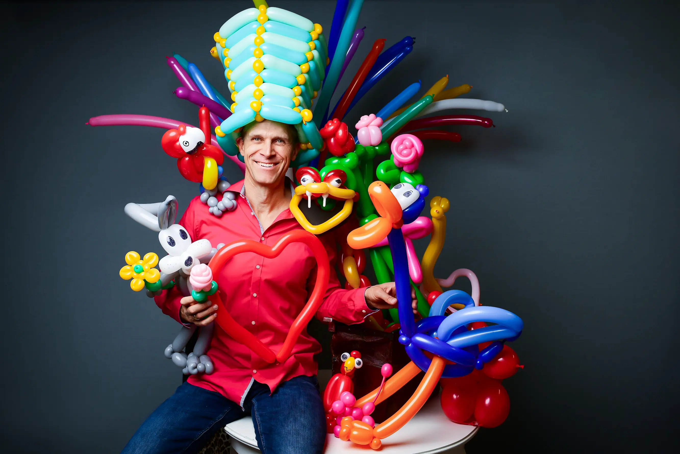 Ballonkünstler Darion mit Ballonkrone